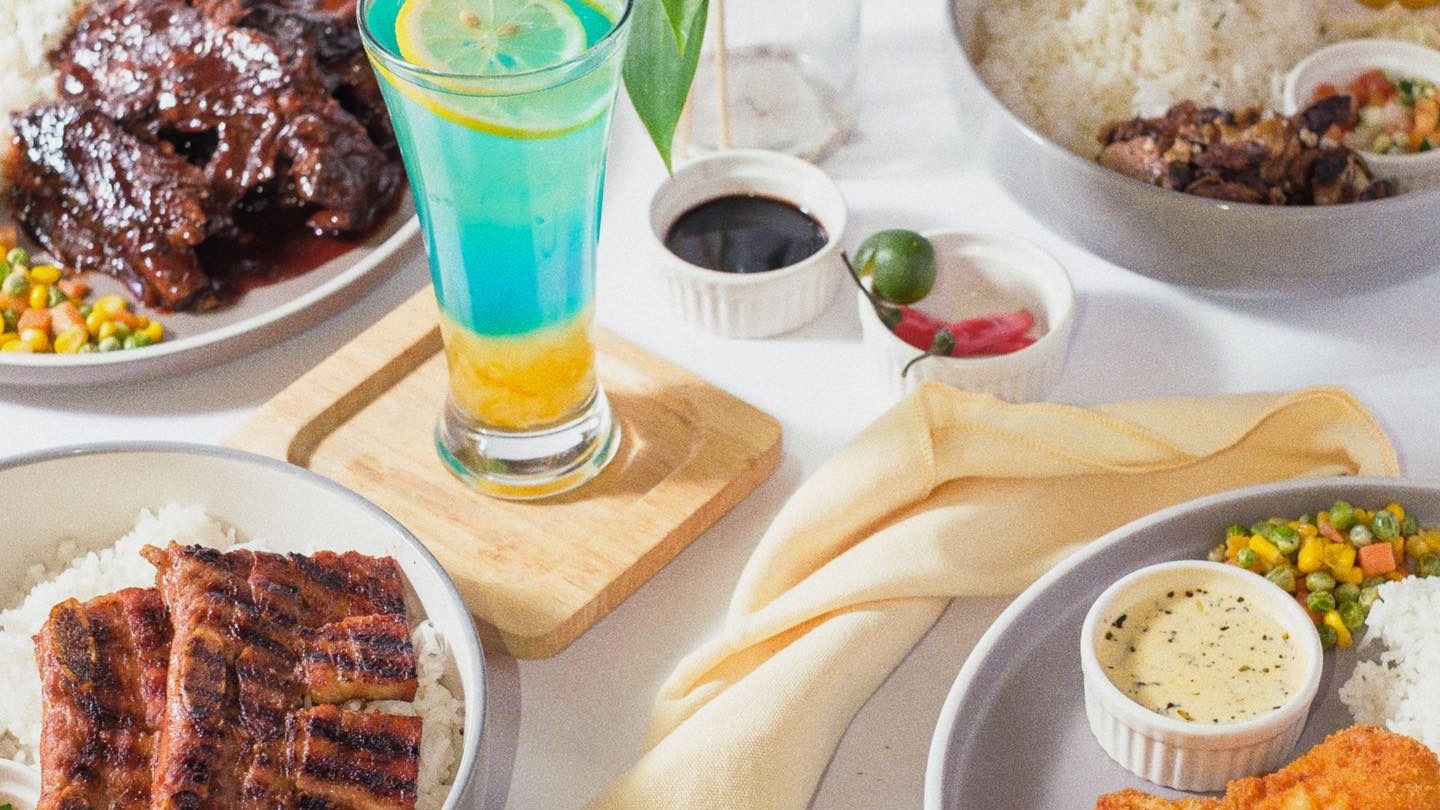 El Rio Adventura Cafe menu in San Rafael | ordermo