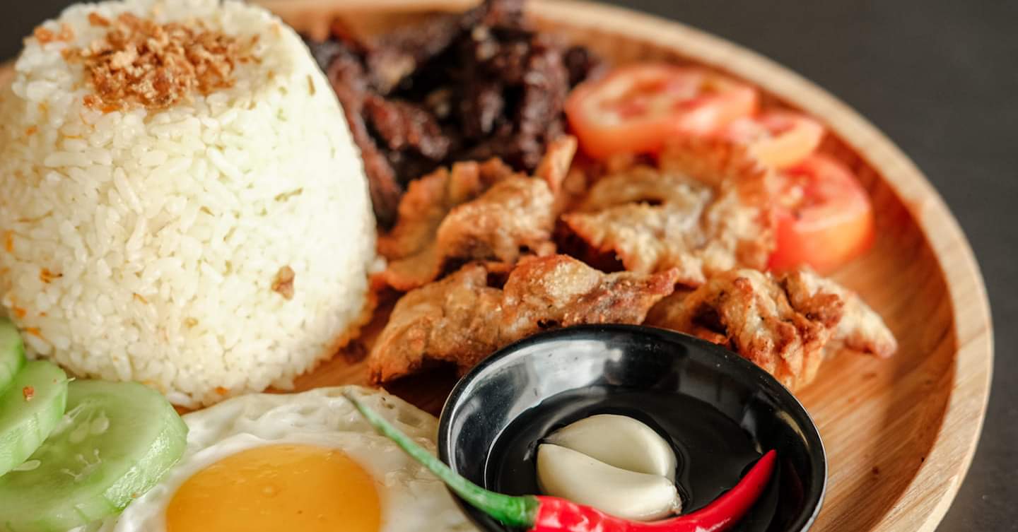 Queen’z Tapsi and Pares menu in Hermosa | ordermo
